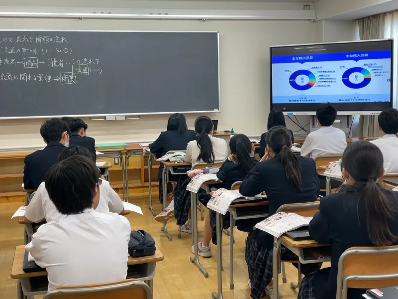 中学校社会科授業の様子_01